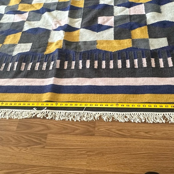 Geometric Pattern Area Rug - Picture 7 of 7